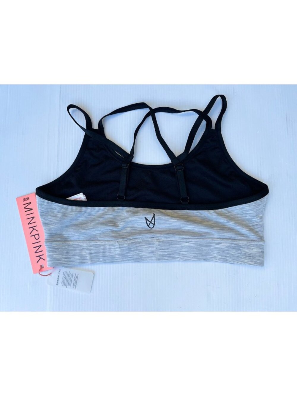 MINKPINK Move Racerback Crop Top L | Black | Activewear | NWT Poshmark Descript - Picture 3 of 12
